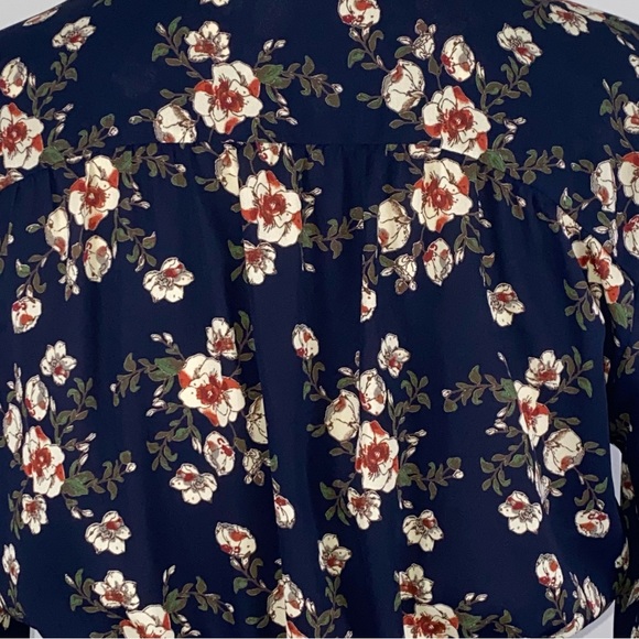 Veronica M. Floral button up long sleeve smocked waist blouse size S - Picture 6 of 11